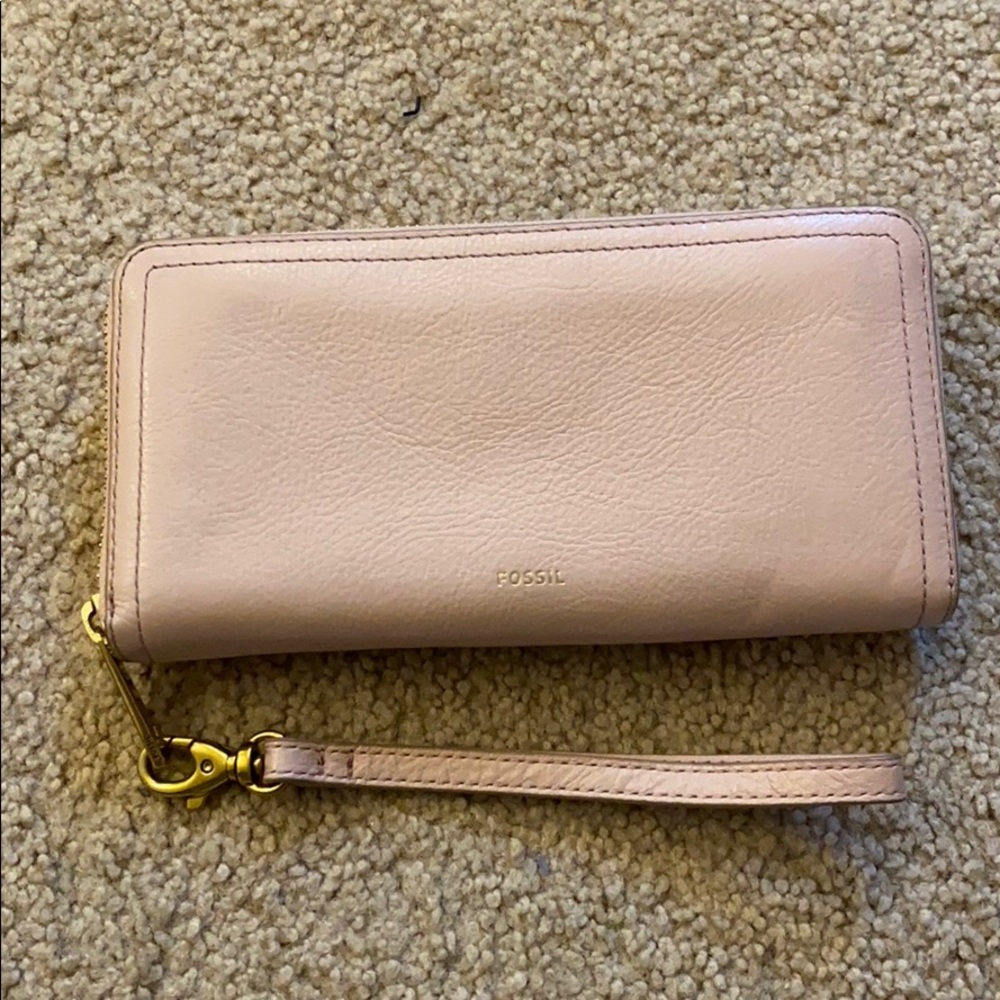 Authentic Fossil Logan Zip Around Clutch